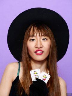 2018-02-24 Salina Pun in green velvet dress and black fedora