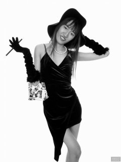 2018-02-24 Salina Pun in green velvet dress and black fedora