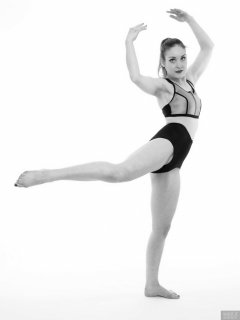 2018-04-07 Annie91 in neoprene sports top and black control briefs worn as hotpants