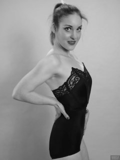 2018-04-07 Annie91 in strapless bra top and high waist pantie girdle worn as hotpants