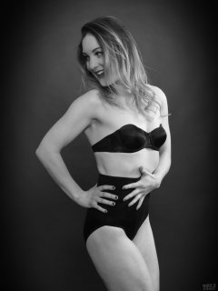 2018-04-07 Annie91 in black strapless bra and control briefs worn as hotpants
