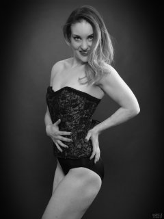 2018-04-07 Annie91 in corset, worn over black strapless bra and control briefs worn as hotpants