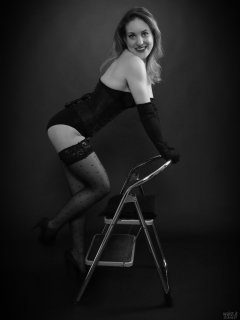 2018-04-07 Annie91 in corset, worn over black strapless bra and control briefs worn as hotpants