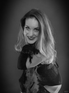 2018-04-07 Annie91 in corset, worn over black strapless bra and control briefs worn as hotpants