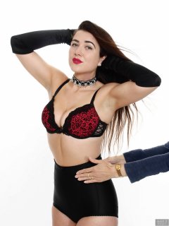 2018-06-15 Tatjana Bastet in black style 210 girdle worn as hotpants and her own bra worn as top