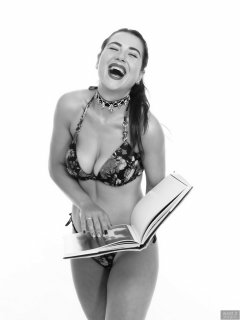 2018-06-15 Tatjana Bastet in her own flowery bikini