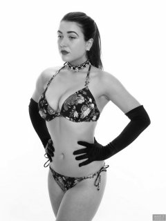 2018-06-15 Tatjana Bastet in her own flowery bikini
