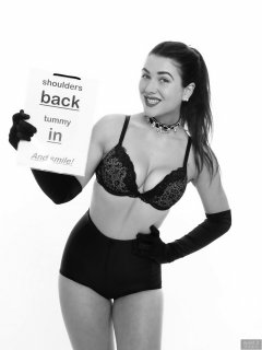 2018-06-15 Tatjana Bastet in black style 210 girdle worn as hotpants and her own bra worn as top