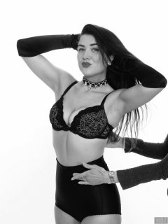 2018-06-15 Tatjana Bastet in black style 210 girdle worn as hotpants and her own bra worn as top