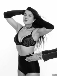 2018-06-15 Tatjana Bastet in black style 210 girdle worn as hotpants and her own bra worn as top