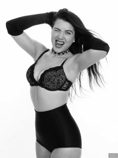 2018-06-15 Tatjana Bastet in black style 210 girdle worn as hotpants and her own bra worn as top