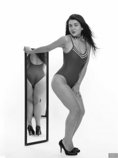 2018-06-15 Tatjana Bastet in tight blue tummy-control one-piece swimsuit