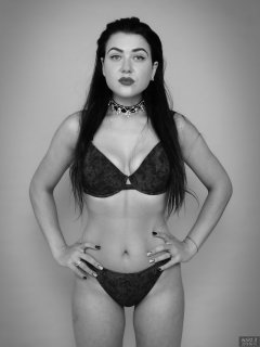 2018-06-15 Tatjana Bastet in Honey Ryder set