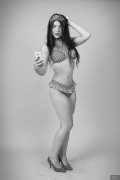2018-06-15 Tatjana Bastet in red and white polka-dot bikini