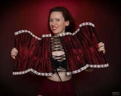 2018-07-07 Chiara shows us her long-line burgundy over-bust corset
