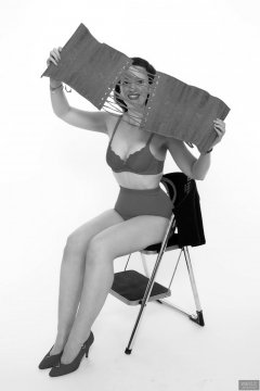 2018-07-07 Chiara in red Chinese bra and pocket girdle