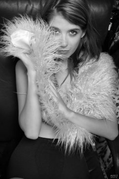 2018-07-25 Twinklenose, candid shot, in furry top worn over black bra and black pantie girdle, worn as hotpants