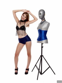 2018-07-25 Twinklenose, with silver android, in blue dance costume
