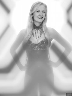 2018-09-01 Christina Elsom - through a funky filter