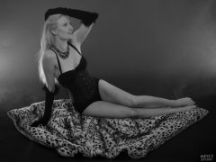 2018-09-01 Christina Elsom - in plack bra and black high-waisted control briefs worn as hotpants, and ticghtly-laced black underbust corset