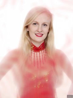 2018-09-01 Christina Elsom - through a funky filter