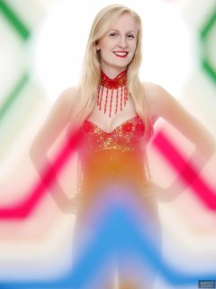 2018-09-01 Christina Elsom - through a funky filter