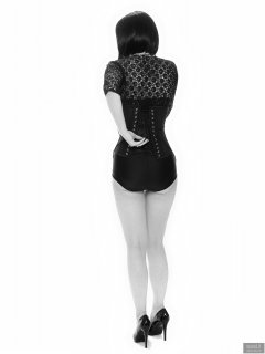 2018-09-16 Saffine in tightly-laced black corset worn over black strapless bra top, black bolero and  black Style 210 pantie girdle worn as hotpants