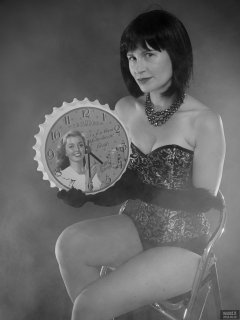 2018-09-16 Saffine in her own silver and black tightly-laced corset, black boob tube and black Style 210 pantie girdle worn as hotpants