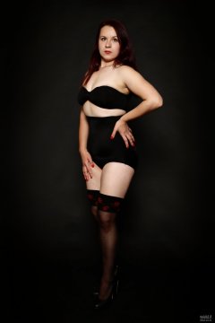 2018-10-21 Darya (DaryaM) in black boob-tube and high-waisted, black, Chinese control briefs worn as hotpants