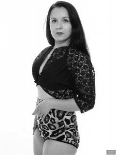 2018-10-21 Darya (DaryaM) in lace bolero top and leopard print pantie girdle worn as hotpants