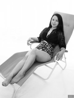 2018-10-21 Darya (DaryaM) on Relaxator 365 chair, in lace bolero top and leopard print pantie girdle worn as hotpants