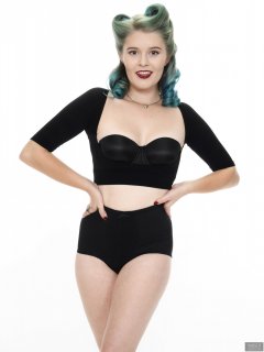 2018-11-04 Sophie Pixie in black bolero posture top, black strapless bra and black control briefs worn as hotpants