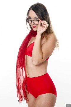 2018-11-17 Madame Cerise in red bra and girdle during her Christmas shoot