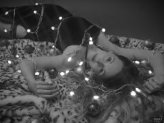 2018-11-17 Madame Cerise wrapped in AC-driven LED fairy lights during her Christmas Shoot