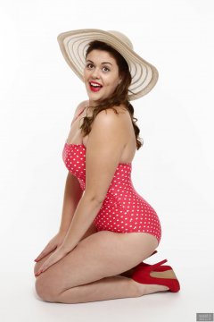 2018-12-15 Darcy Bennet in her own red and white polka-dot one-piece swimsuit