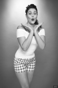 2018-12-15 Darcy Bennet in her own white top and white and red check shorts