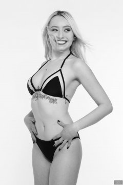 2019-01-12 Domii in retro style blue bikini