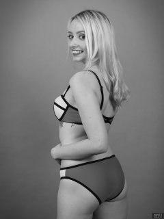 2019-01-12 Domii in blue, yellow and white neoprene bikini