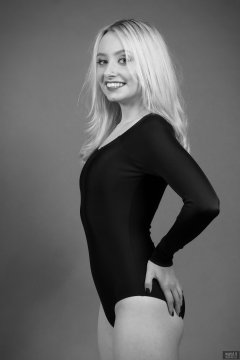 2019-01-12 Domii in black long-sleeved leotard