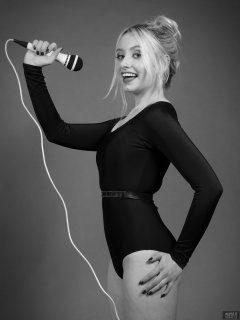 2019-01-12 Domii in black long-sleeved leotard
