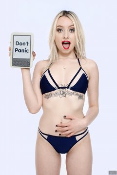 2019-01-12 Domii in retro style blue bikini