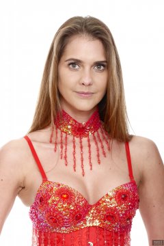 2019-02-10 JaySeaW in alternative Wonderwoman costume: Red dance-top and choker, tightly-laced red underbust corset and tight shiny black lycra leggings.