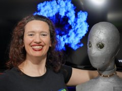 2019-03-30 Chiara corsets and sci-fi