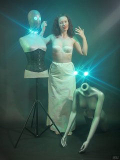 2019-03-30 Chiara in her own costume, posing for some special effects