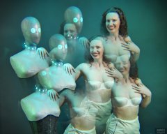 2019-03-30 Chiara in her own costume, posing for some special effects