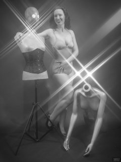 2019-03-30 Chiara in vintage silver Silhouette pantie-corselette, posing for some special effects