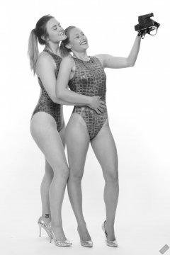2019-05-04 Fabiene and CloEliza pinup fitness shoot
