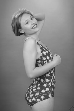 2019-05-04 Fabiene in maroon and gold vintage swimsuit