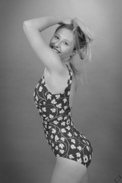 2019-05-04 Fabiene in maroon and gold vintage swimsuit