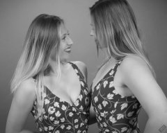 2019-05-04 Fabiene and CloEliza in maroon and gold vintage swimsuits